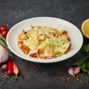Салат Цезарь с креветками